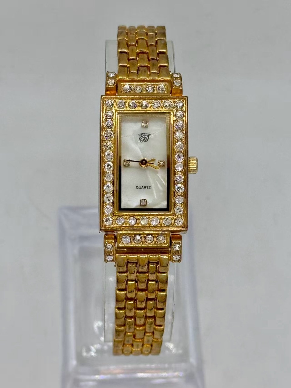 Elizabeth Taylor Womens Watch 18mm MOP Dial Gold Tone Crystals New Battery Runs